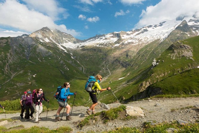 1 day CARPATHIAN PEAKS & CHALETS hike - Key points before you lace up
