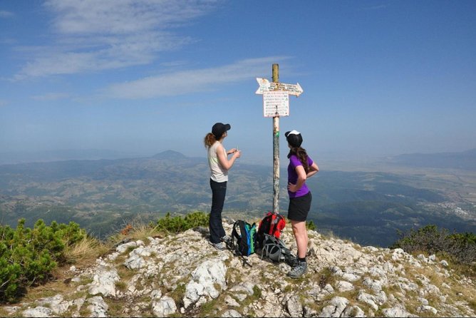 1 day CARPATHIAN PEAKS & CHALETS hike - What this Carpathian day hike is really like