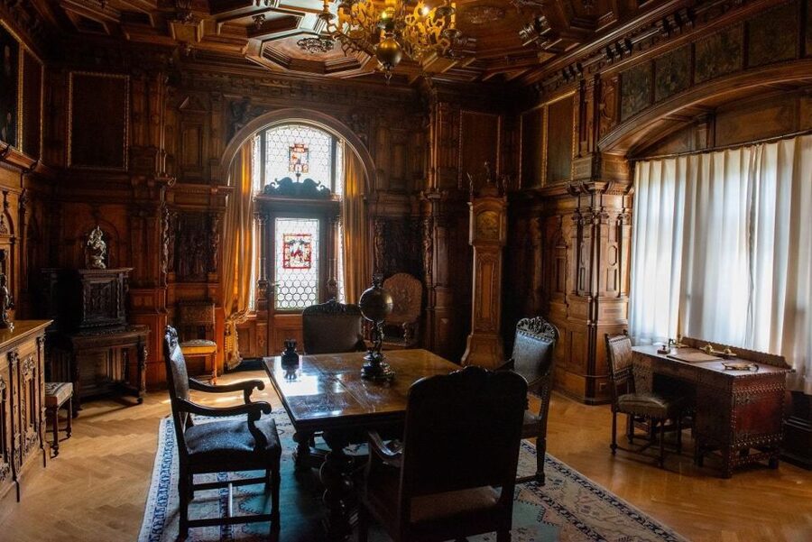 3-Day Medieval Transylvania Package Tour - Transport, pace, and guide style