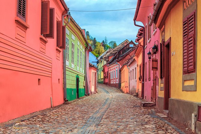 3-Day Tour from Bucharest: Transylvania Villages and Medieval Towns - Bran Castle and the Dracula question