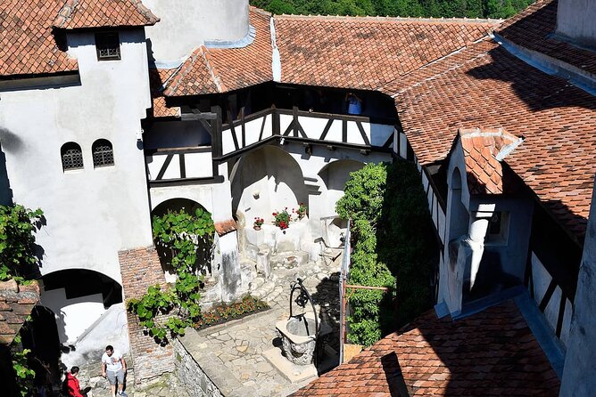 3-Day Tour of Transylvania’s Landmarks from Bucharest - Day three: mountain roads and Curtea de Arges