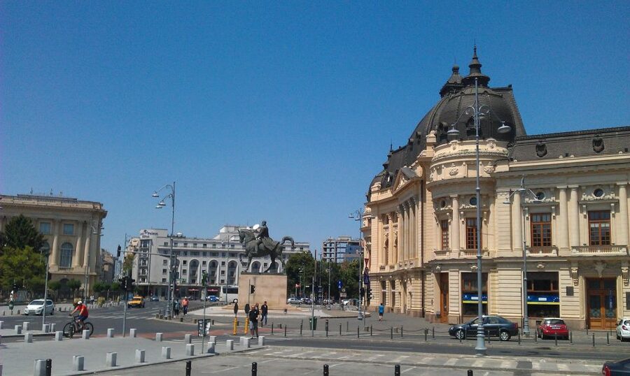3-Hour Guided Tour of Communist Bucharest - The guide makes the difficult subject approachable