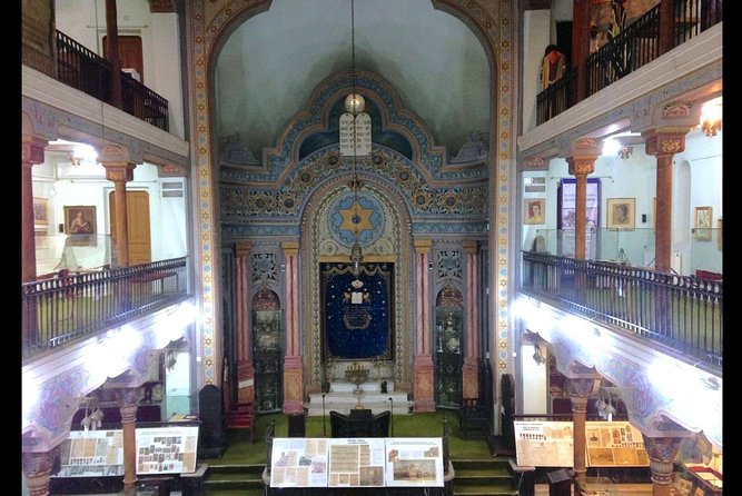 4h Jewish Legacy in Bucharest - Private Tour by Car and Walking - Closures, holidays, and how to protect your expectations