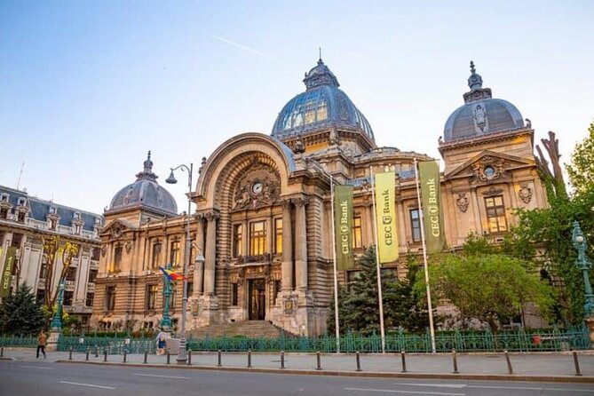 5h Bucharest City Tour by Car/Minivan – Small Group max 7 people - Ferentari and Carol Park: two less polished sides of the city