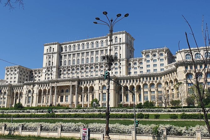 5h Bucharest City Tour by Car/Minivan – Small Group max 7 people - The Arch of Triumph and northern Bucharest