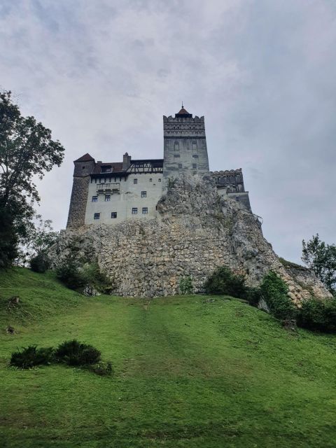 7h Dracula's Castle Private Tour from Bucharest - Fast Tour - Key points at a glance