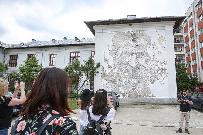 Alternative Bucharest Walking Tour - From public monuments to everyday walls