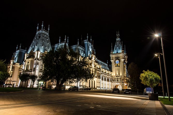 Best of Romania in 10 Days - Day 6: Red Lake, Bicaz Gorge, Corund, Biertan, and Sighisoara