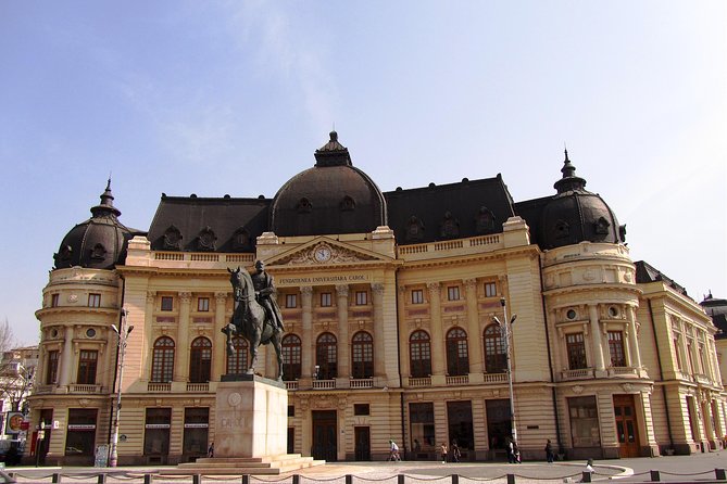 Bicycle Sightseeing in Bucharest - Local guides make the history personal