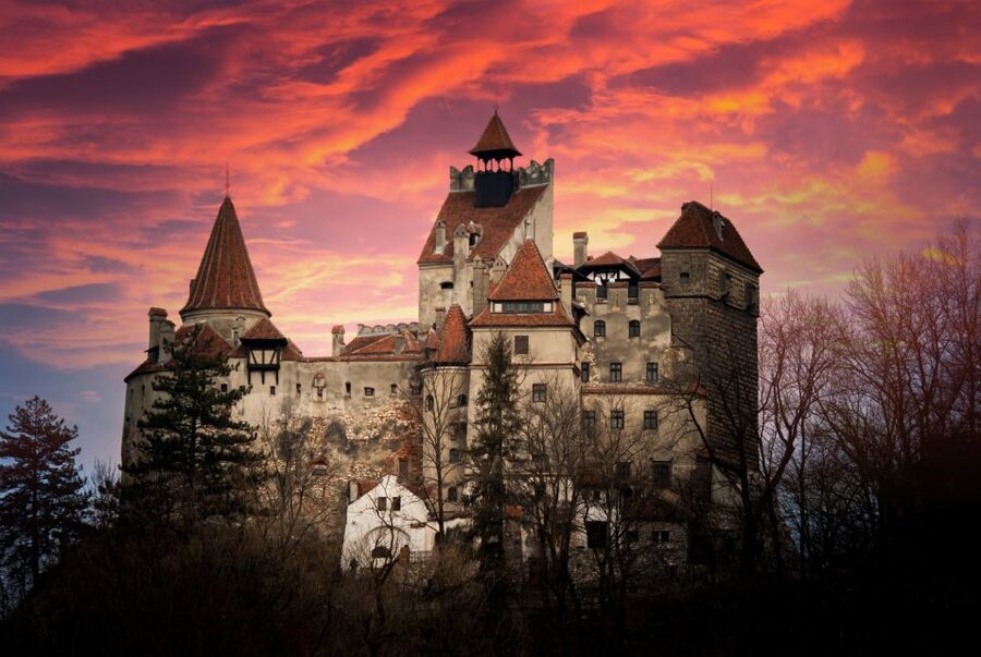 Bran: Guided Castle Tour - Meeting your guide in Bran village