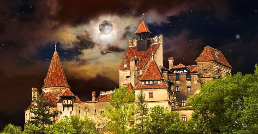 Bran: Guided Castle Tour - Dracula stories without losing the facts