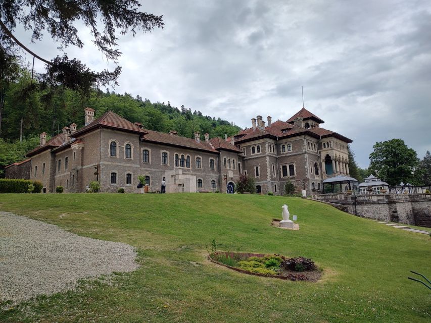 Brasov: Bran, Peles and Cantacuzino Castles Day Tour - Bran Castle, Dracula, and the line between fact and legend