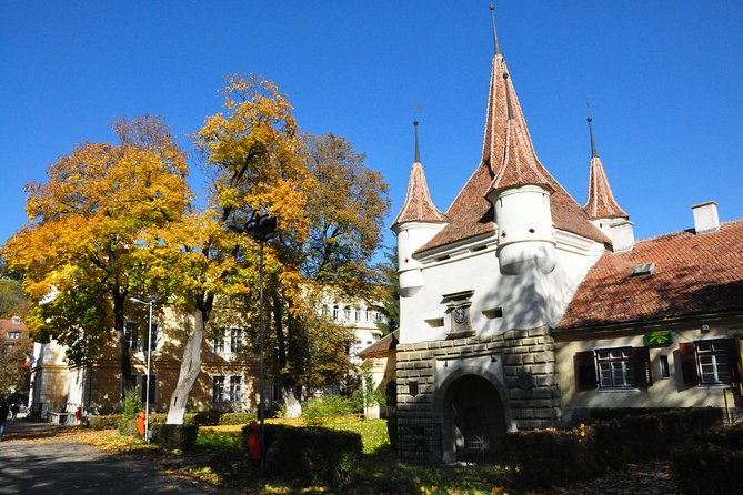 Brasov Old Town Small-Group Walking Tour - Şchei and St Nicholas Church