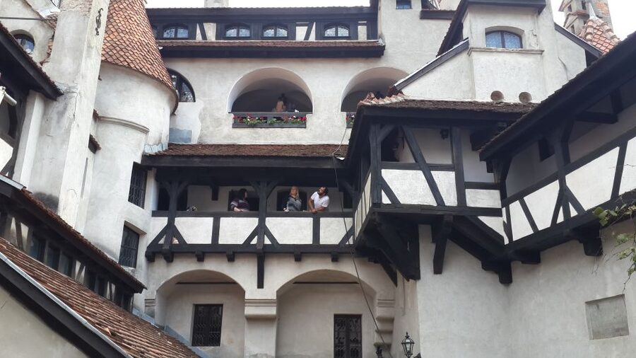 Brasov: Peles Castle, Bran Castle & Rasnov Fortress Day Tour - Bran Castle beyond the Dracula label