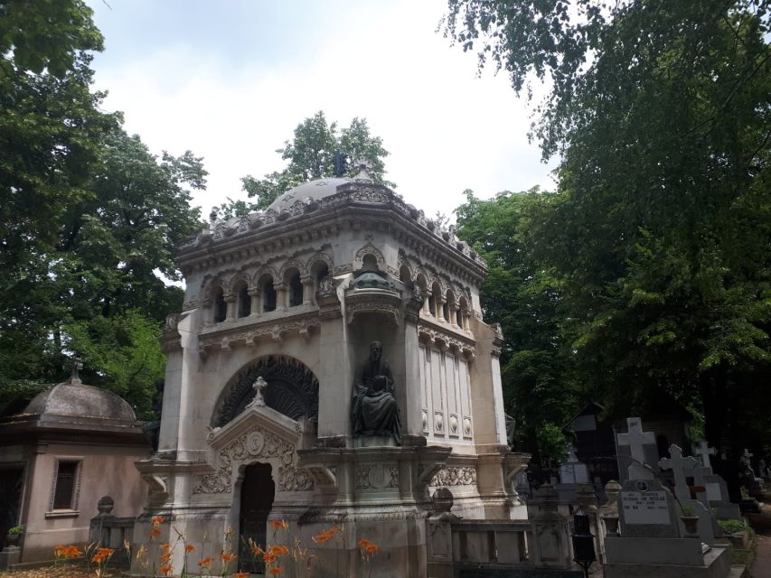 Bucharest: 3-Hour Dark History Tour with a Local - University Square and the blood of 1989