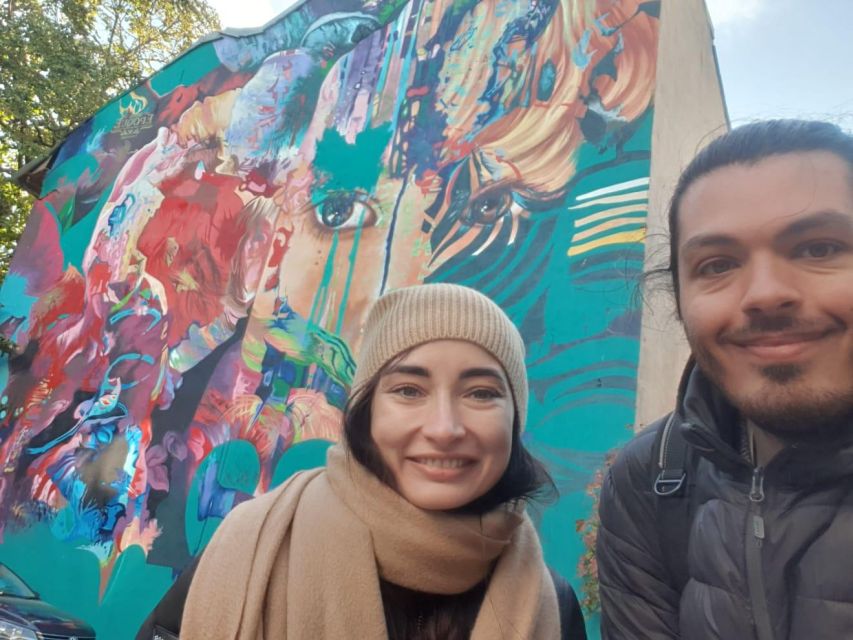 Bucharest: Alternative Sightseeing 2.5-3h-Hour Guided Tour - Finishing at Food Hood