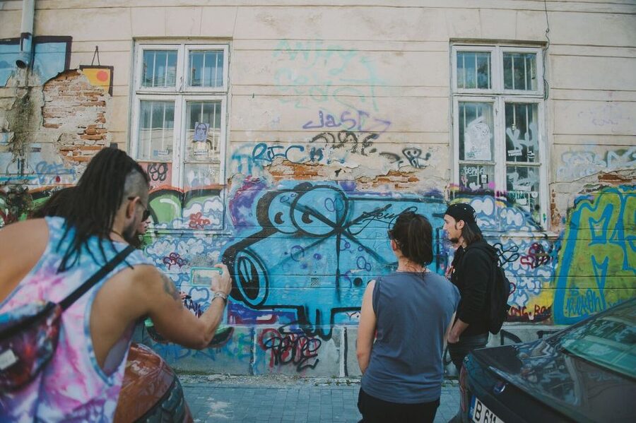 Bucharest Alternative Walking Tour - Gardens and grand city landmarks