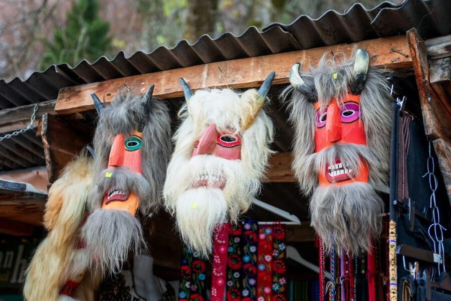 Bucharest: Bran Castle and Bear Sanctuary Small-Group Tour - A day paced by people, not a bus schedule
