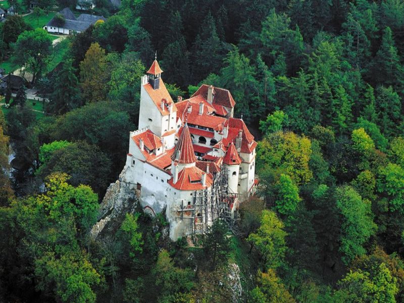 Bucharest: Bran & Peles Castle with Rasnov Citadel Day Trip - Why this day trip works from Bucharest