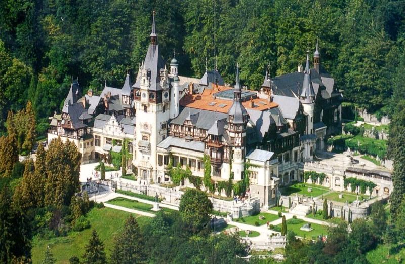Bucharest: Bran & Peles Castle with Rasnov Citadel Day Trip - Peles Castle: Romania’s royal showpiece
