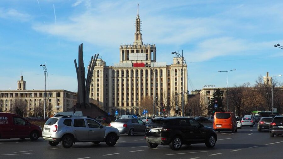 Bucharest by car - full day 'stop and visit' experience - A soldier, a mosque, and Patriarchy Hill