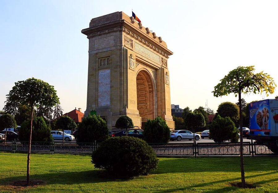 Bucharest city tour by car - Who will enjoy this short Bucharest tour?