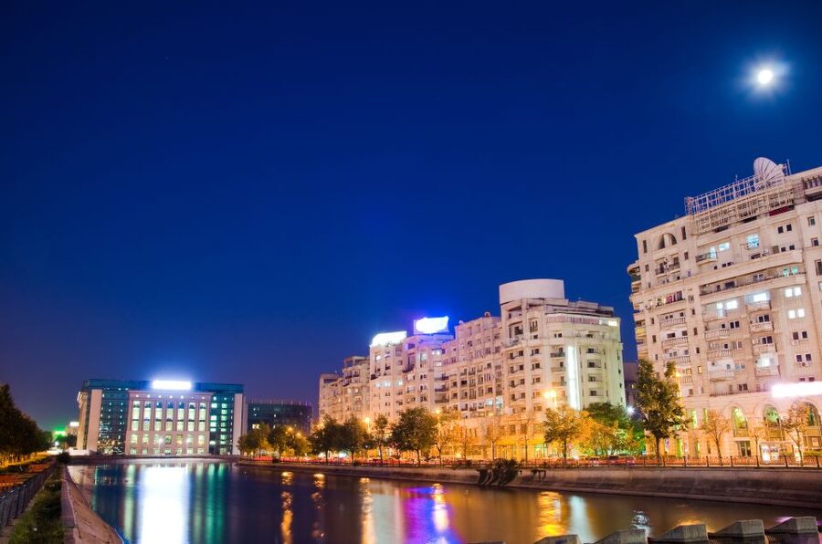 Bucharest: Communist Tour including Ceausescu Residence - What the guide adds to the day