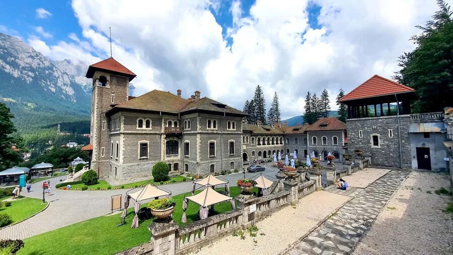 Bucharest: Day Trip 3 Castles Cantacuzino, Peles , Dracula’s - Key points to know before booking