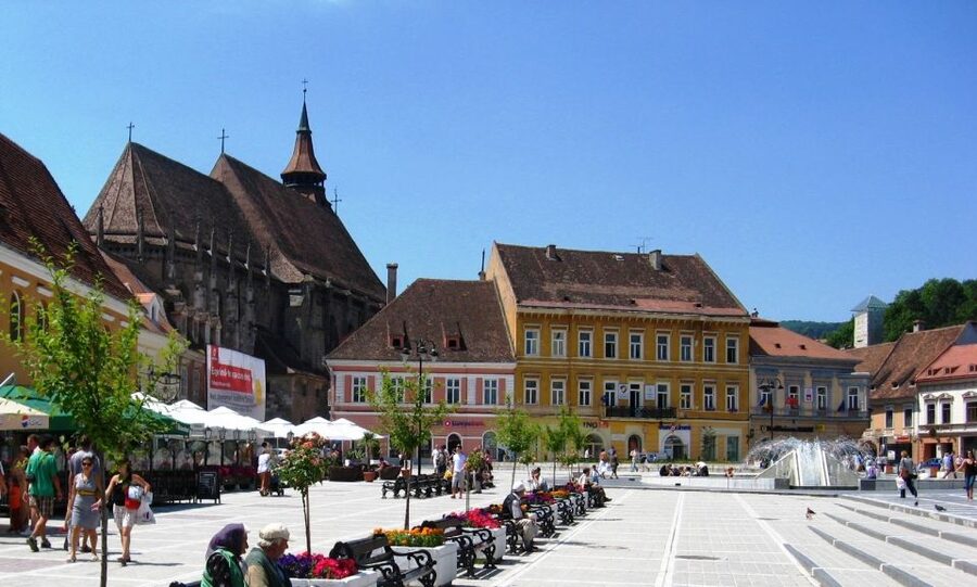 Bucharest: Dracula's Castle, Peles Castle, & Brasov Old Town - Should you book the Bucharest Dracula castle tour?