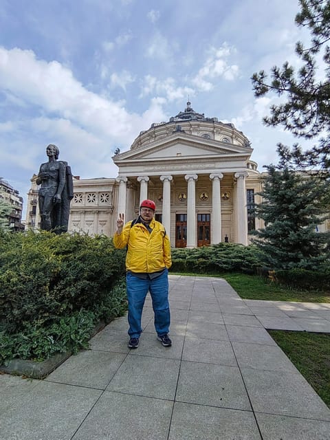 Bucharest electric city tour by Smart Balance #green - History near the Old Town and University Square