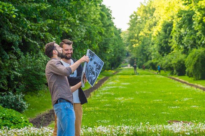Bucharest Essential Tour: Old Town, Calea Victoriei & Communism - What the guides add to the experience