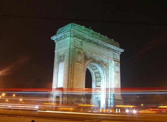 Bucharest Evening Tour and Traditional Dinner - Revolution Square and Bucharest’s political story
