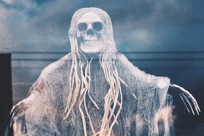 Bucharest Ghosts Stories and Mythology - Meeting at the National Theatre after dark