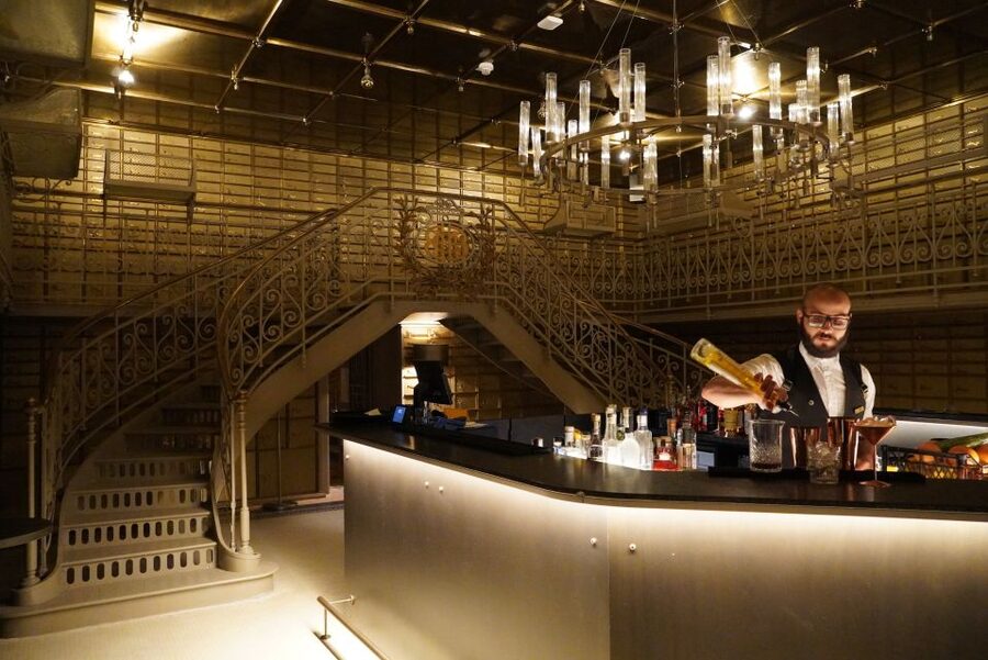 Bucharest: Night Life Tour - Drinks, entry fees, and the true price
