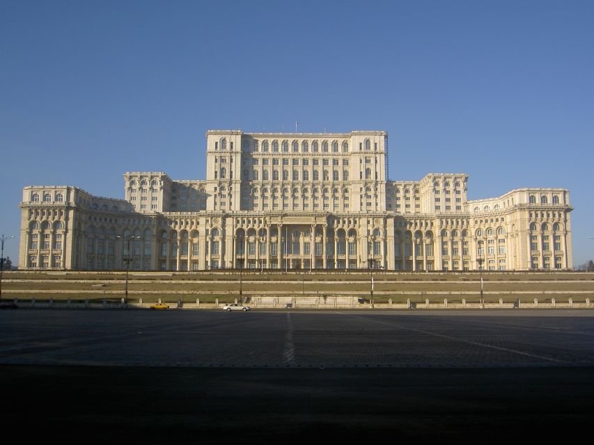 Bucharest: Palace of Parliament Tickets and Guided Tour - The first rooms: scale before detail