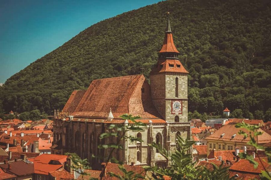 Bucharest: Peles Castle, Bran Castle & Brașov Day Tour - Who should book this day trip?