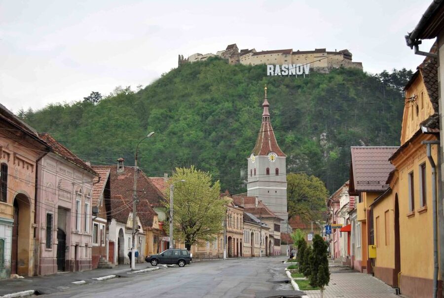 Bucharest: Peles Castle, Dracula's Castle and Brasov Tour - The extra sights on the route
