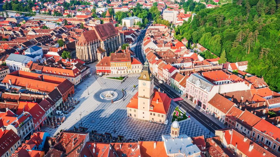 Bucharest : Peles Castle, Dracula's Castle & Brasov Day Trip - The long ride back to Bucharest
