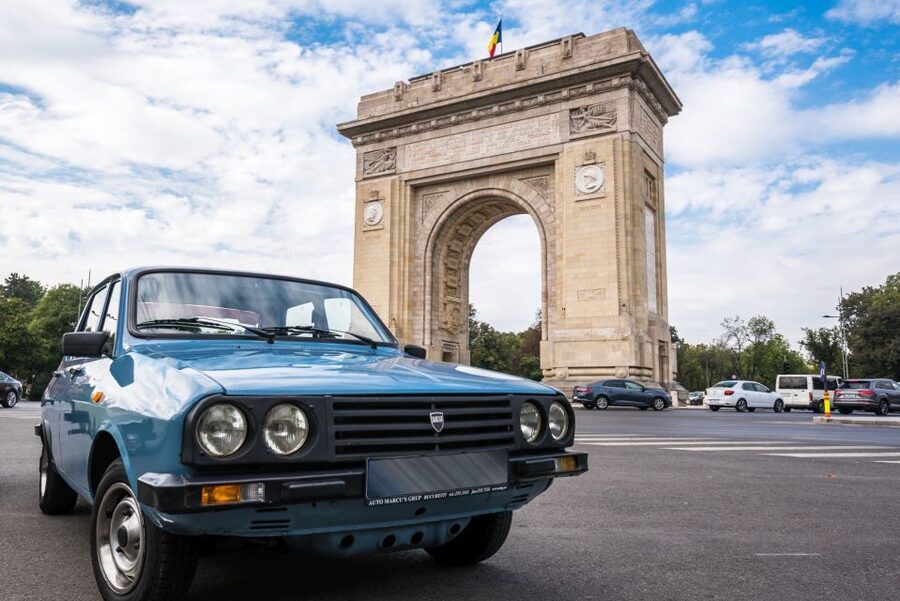 Bucharest: Private Communist Tour in a Romanian Vintage Car - Casa Radio and the unfinished side of communism