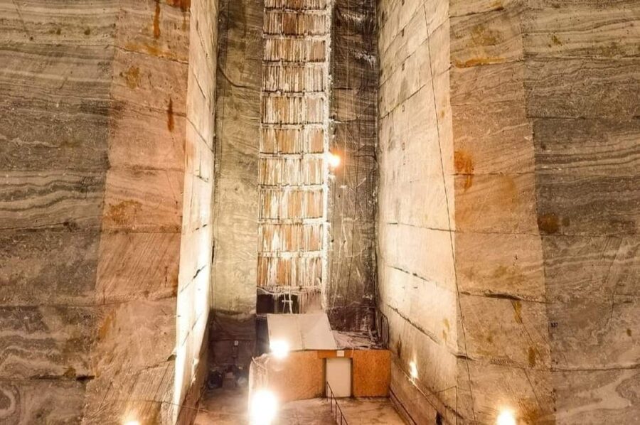 Bucharest: Slanic Salt Mine & Carpathian Mountains Day Tour - What the Eight-Hour Format Means for You