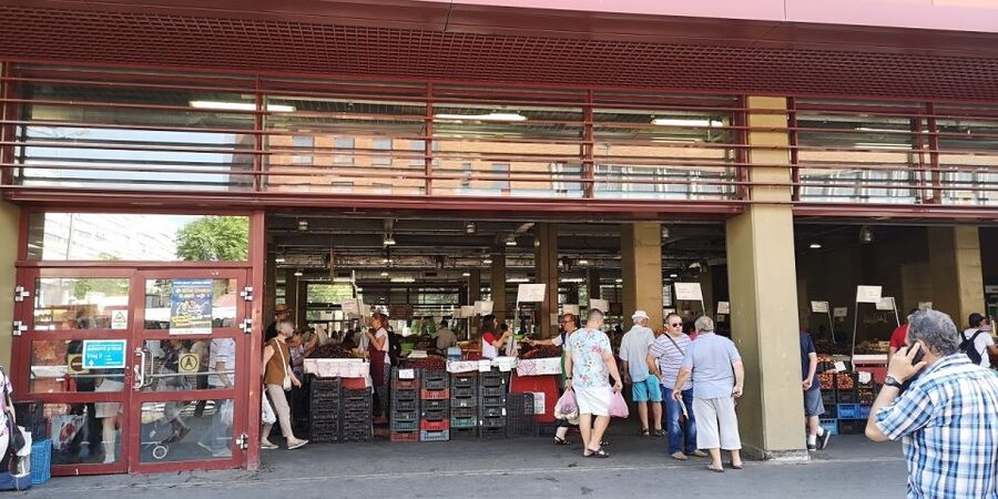 Bucharest: Street Food Tour with a Local Guide - Finishing with hot papanasi