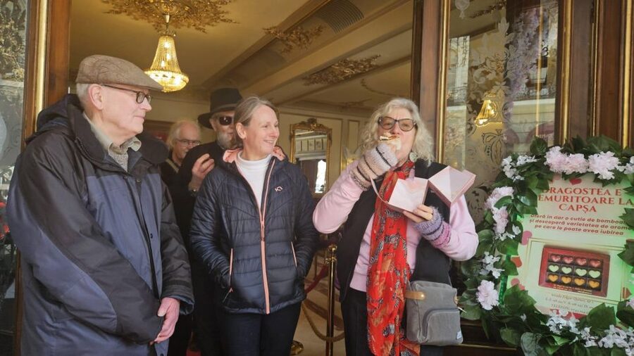 Bucharest: Sweet Delights History and Desserts Walking Tour - Calea Victoriei and the making of Little Paris