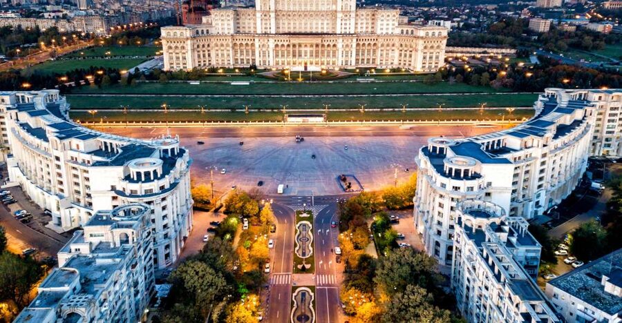 Bucharest: The Italian emigration in Romania - Ending in the Old Town