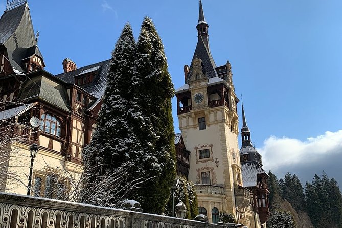 Bucharest to Dracula Castle, Peles Castle and Brasov Guided Tour - How much walking and waiting should you expect?