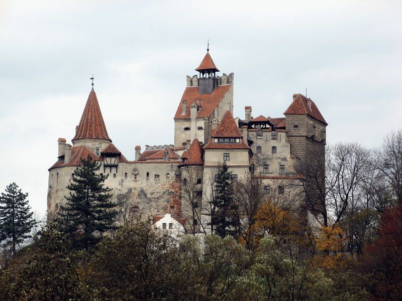Bucharest: Transylvania and Dracula's Castle 2-Day Tour - Key points to know before booking