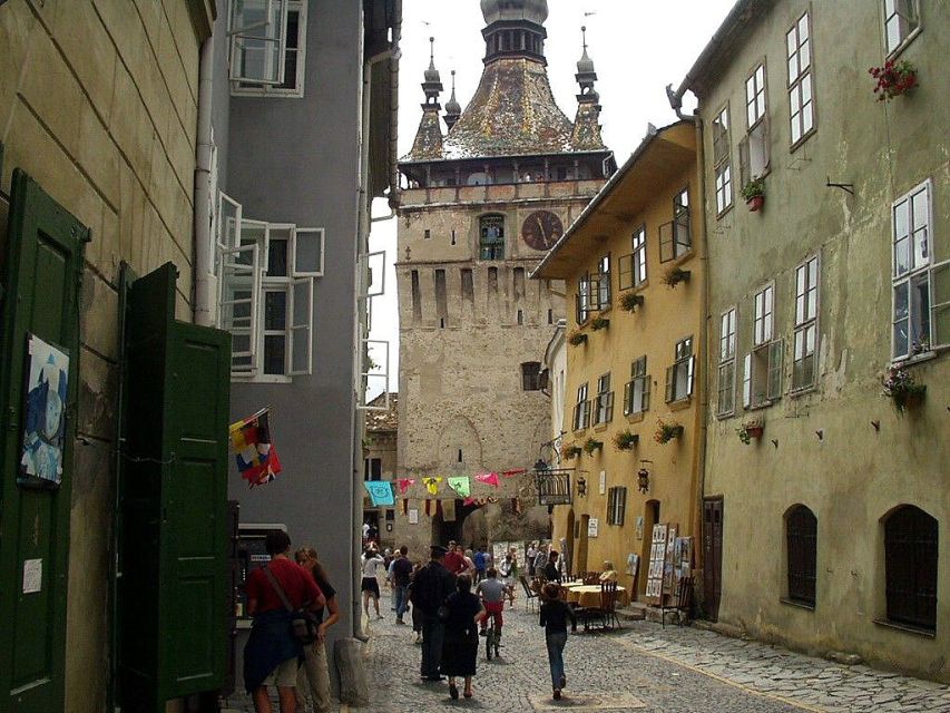 Bucharest: Transylvania and Dracula's Castle 2-Day Tour - Peles Castle is the tour’s grandest interior