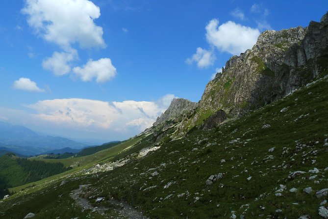 Carpathians in Romania: Bucegi Natural Park with native Spanish guide. - Booking, weather, and practical planning