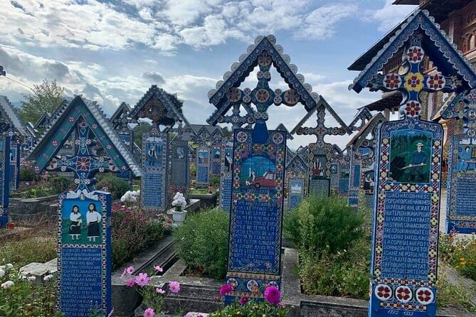 Classic Romania Tour - small group in 8 days: Transylvania and Maramures - Day 5: Wooden churches, Bârsana and Târgu Mureș