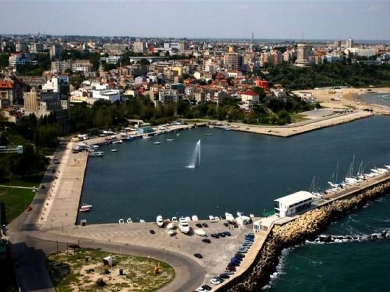 Constanta: Full Day Tour from Bucharest to the Black Sea - Black Sea time, with realistic expectations