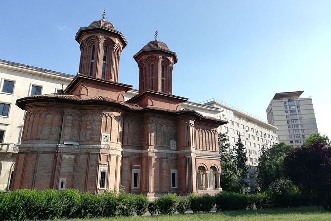 Contrasts of Communism - Small Group Walking Tour in Bucharest - Unirii Boulevard and the view of power